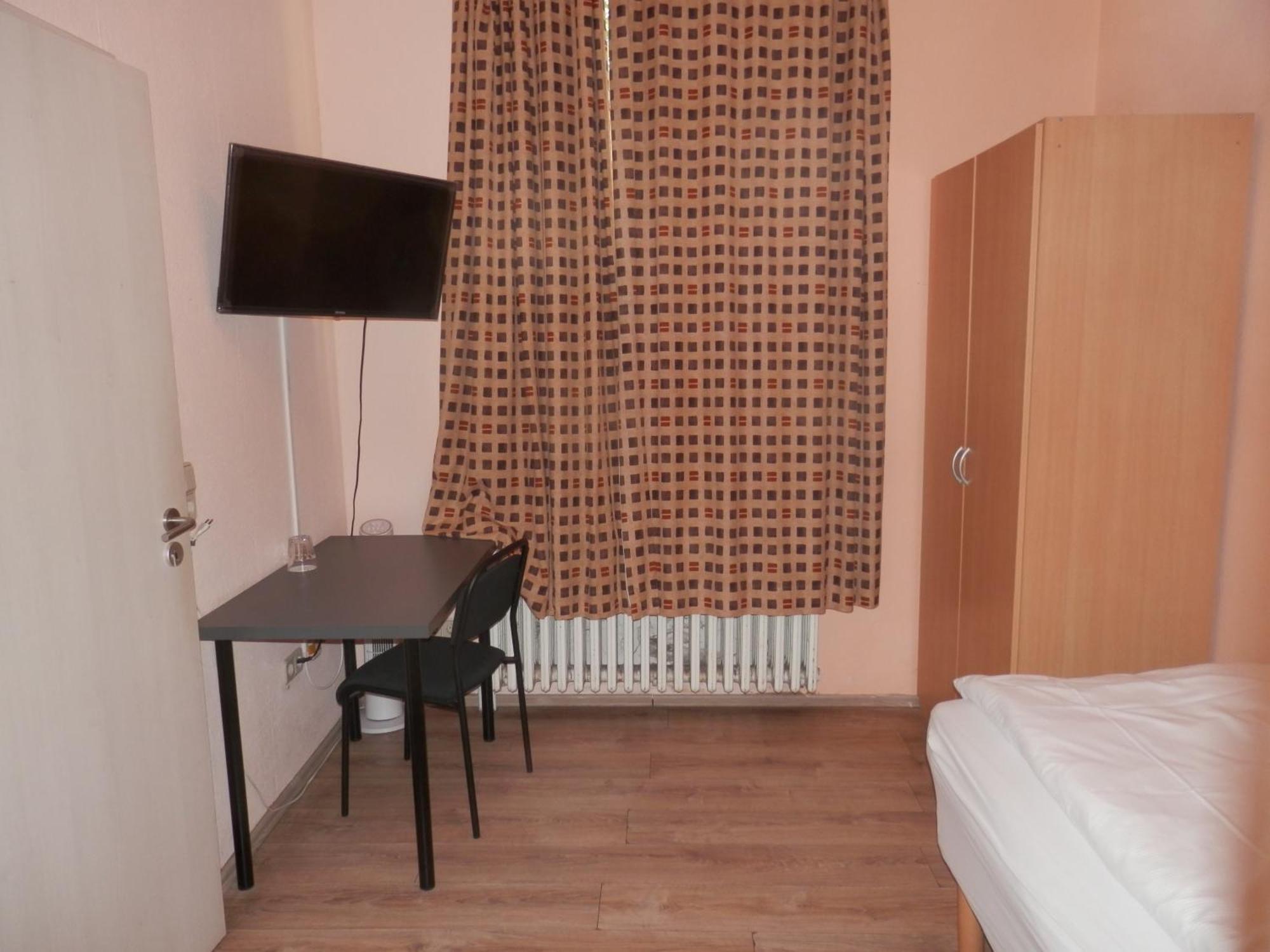 Relax Hotel-Ludwigshafen Exterior photo